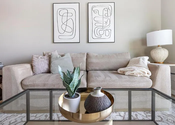 Landing Chic 1bd Pool Gym